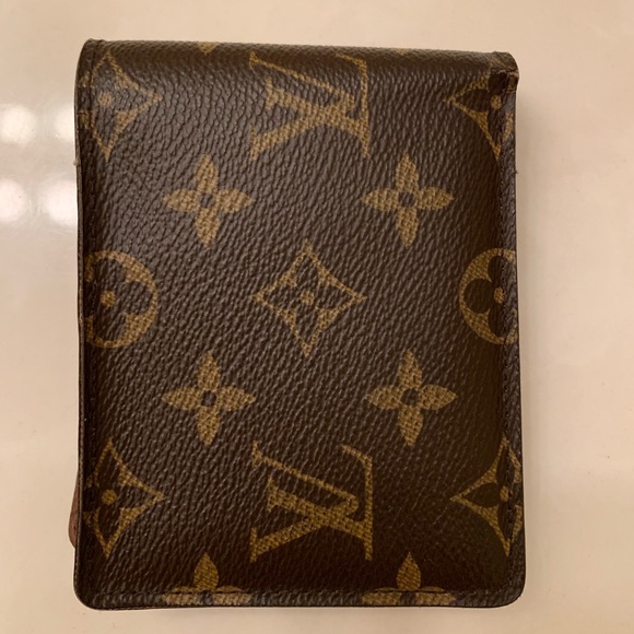 Louis Vuitton Wallet - Picture 2 of 6